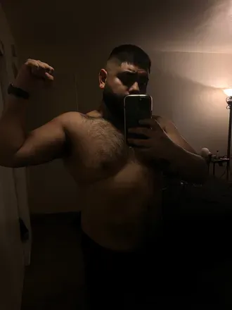 OnlyFans account  midnightlobo header 2
