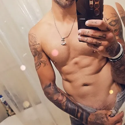 OnlyFans cuenta kickstand360 header 2