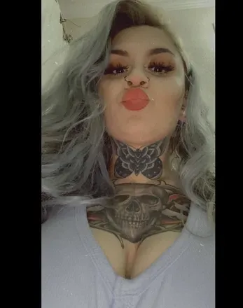 OnlyFans cuenta crystaallxx avatar 1