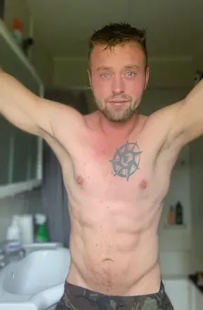 OnlyFans cuenta loverbran94 avatar 1