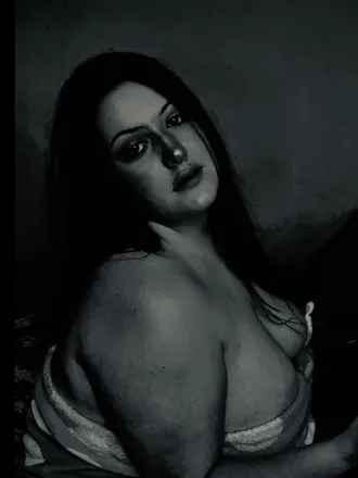 OnlyFans account  curvyyyyydessssyyyyy header 2