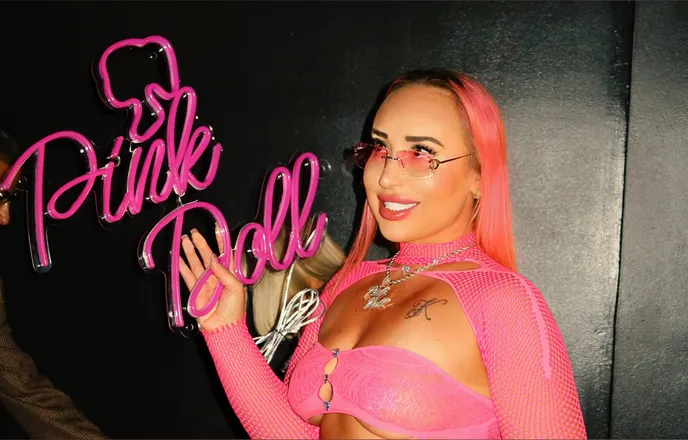 OnlyFans cuenta pink__dolll header 2