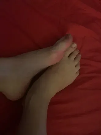 OnlyFans account  lovesfeetadventures avatar 1