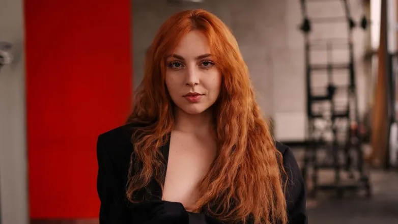 OnlyFans cuenta theredheadedbeastie header 2