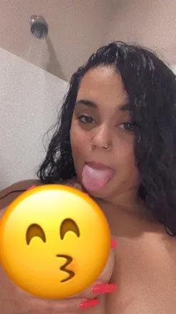 OnlyFans cuenta lightsskinnlexx header 2
