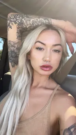 OnlyFans cuenta blondeanime avatar 1