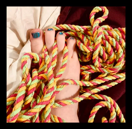 OnlyFans cuenta knottedfeet header 2