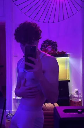 OnlyFans cuenta kylewilson_hot header 2