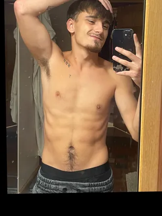 OnlyFans account  tylerdoesit00 header 2