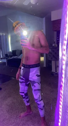 OnlyFans cuenta lightskin_god47 avatar 1