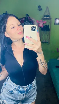 OnlyFans cuenta carlalulu header 2