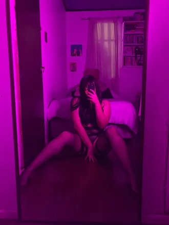 OnlyFans cuenta lia_hilary header 2