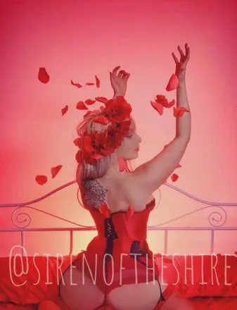 OnlyFans cuenta sirenoftheshire header 2
