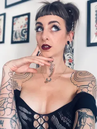 OnlyFans account  raffaellapluto avatar 1