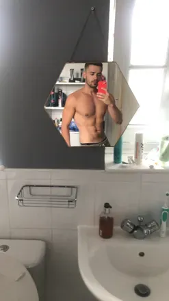 OnlyFans cuenta footboi-requests header 2
