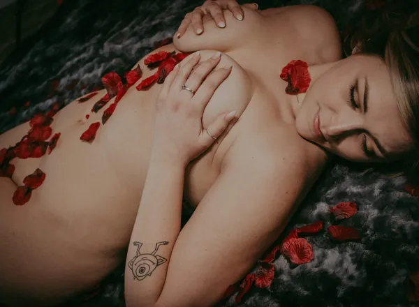 OnlyFans account  bpaige4 header 2