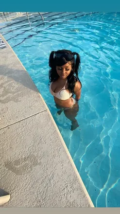 OnlyFans cuenta peachykxsses header 2