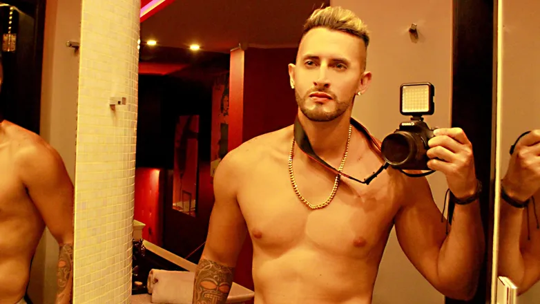 OnlyFans cuenta maximoranieri header 2