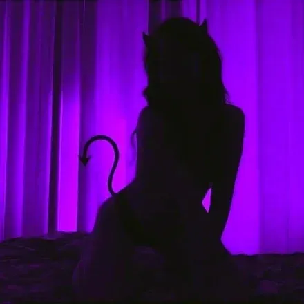 OnlyFans cuenta madame.west header 2