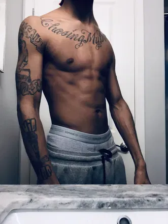 OnlyFans cuenta mrnightquil313 avatar 1
