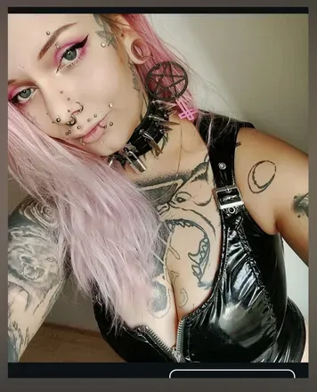 OnlyFans account  sachithequeen avatar 1