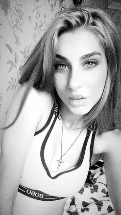 OnlyFans cuenta u179739744 header 2