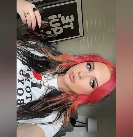 OnlyFans account  katydidkatydid avatar 1