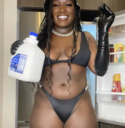 OnlyFans cuenta melgotthemilk avatar 1