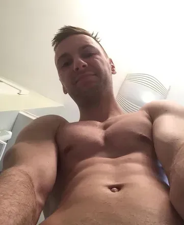 OnlyFans cuenta mikeyboyyxx avatar 1