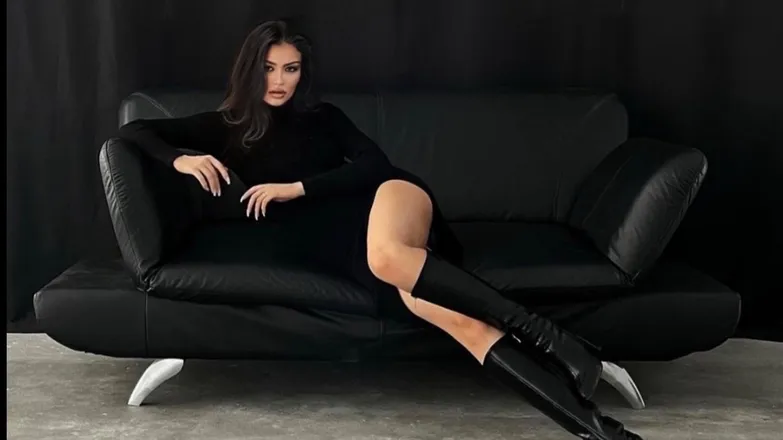 OnlyFans cuenta cristina0517 header 2