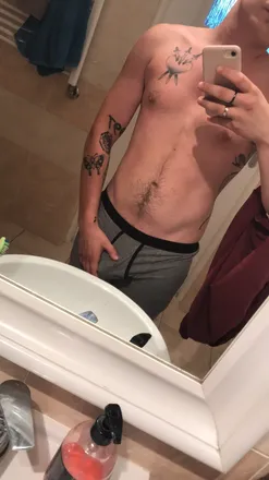 OnlyFans cuenta ronniemilbs header 2