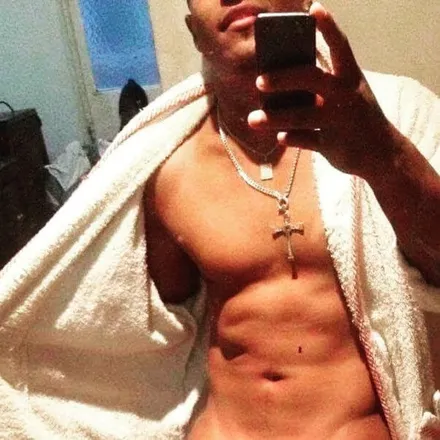 OnlyFans cuenta tato_cortes header 2