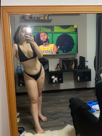 OnlyFans cuenta secret_honeymel header 2