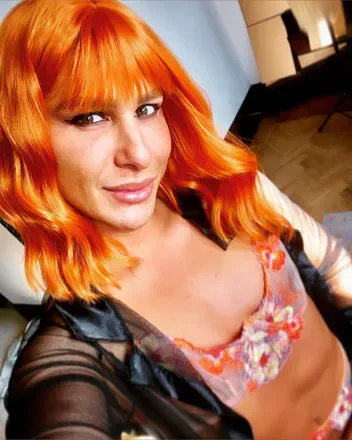 OnlyFans cuenta jizzy-elle previous_avatars_1 3