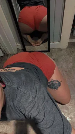 OnlyFans cuenta snakemomma28 header 2