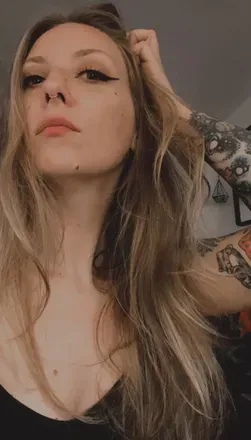 OnlyFans account  vaginaunfriendly avatar 1