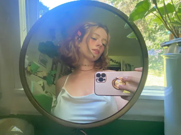 OnlyFans cuenta meg69420 header 2