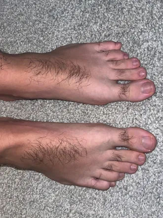 OnlyFans cuenta hairytoez header 2