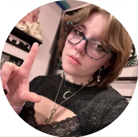 OnlyFans cuenta vampyrebqt avatar 1