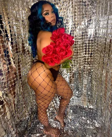 OnlyFans account  pinkpussymermaid avatar 1