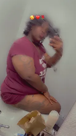 OnlyFans cuenta therealchynaroyal555 avatar 1