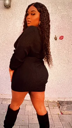 OnlyFans cuenta naomiflyy header 2