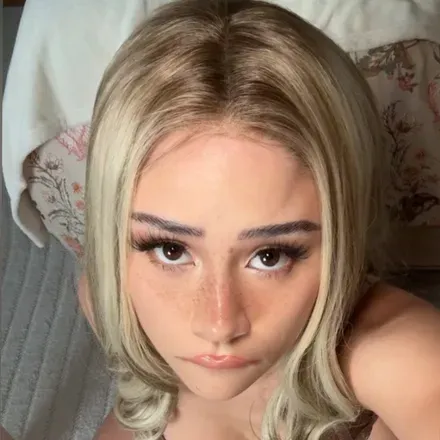 🥇 Lily Scott 🌸 onlyfans Model ️ Polls and Fans Reviews, Photo History