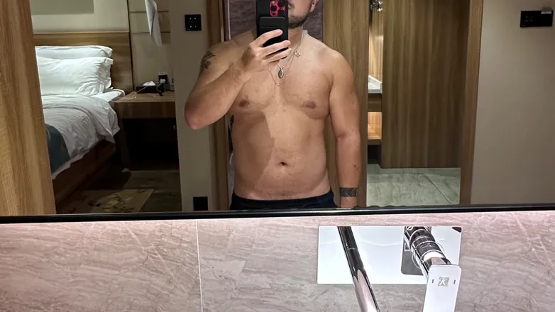 OnlyFans cuenta holesomegaynz header 2
