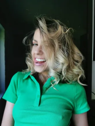 OnlyFans cuenta mirathelioness header 2