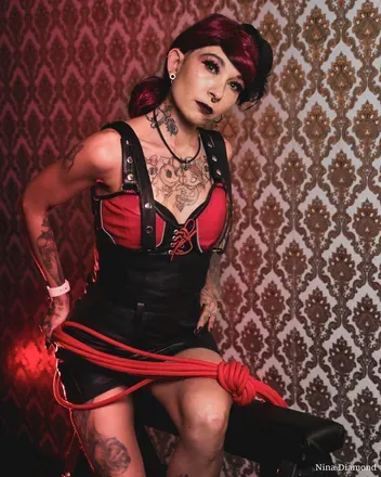 OnlyFans of valtiatar_nina
