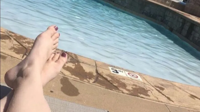 OnlyFans account  therealbattybabe header 2