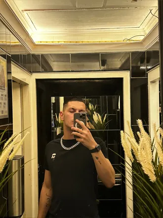 OnlyFans account  szabolcs22 header 2