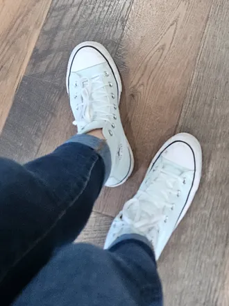 OnlyFans cuenta tootsie_toez header 2