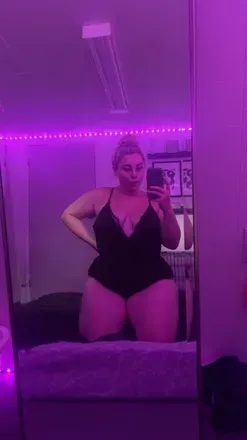 OnlyFans account  hennnyyybabyy avatar 1